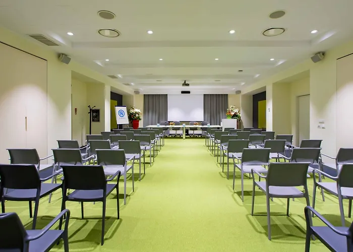 An Milano Melegnano Otel 4*